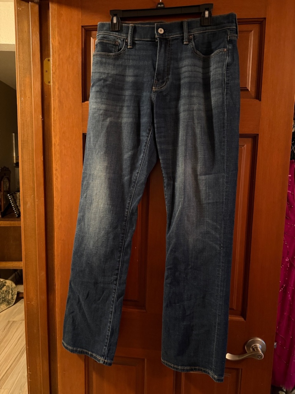Lucky Brand Men's Dark Blue Relaxed Jeans New without tags. Size 30x34